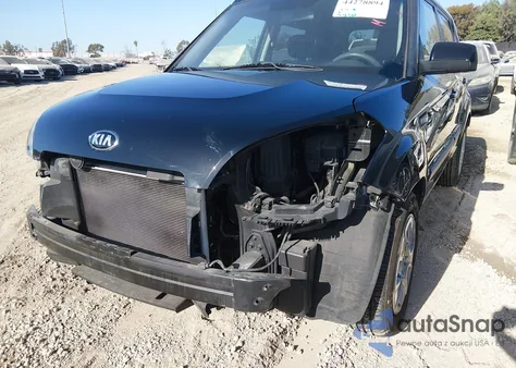 2013 Kia Soul z USA, uszkodzony, nr VIN KNDJT2A51D7623108